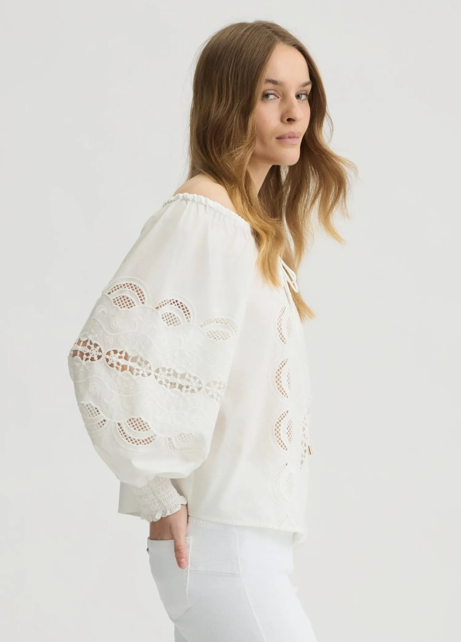 Online Blusa in Cotone con Ricami / Donna Abiti