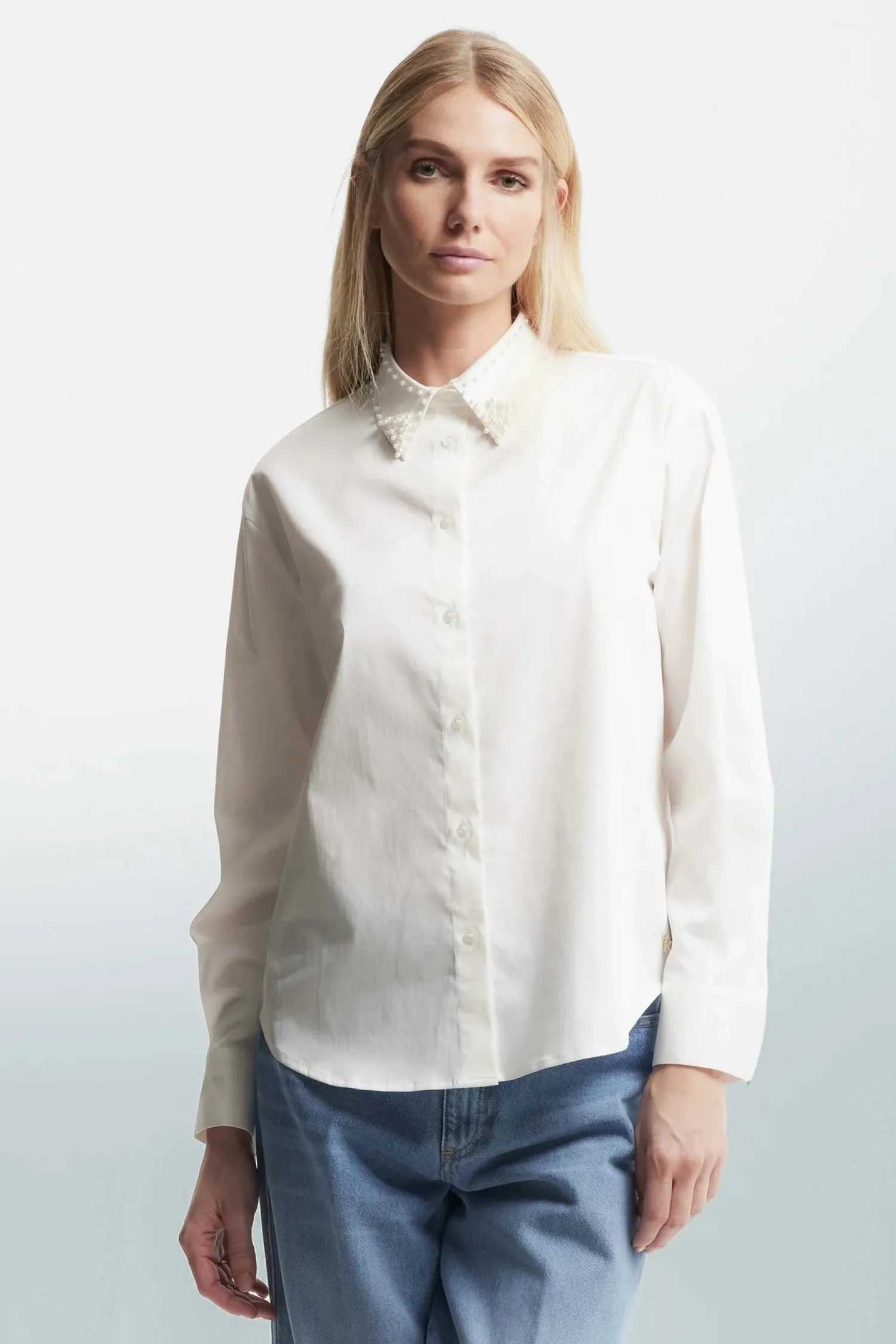 Outlet Camicia con Dettagli sul Colletto / Donna Camicie