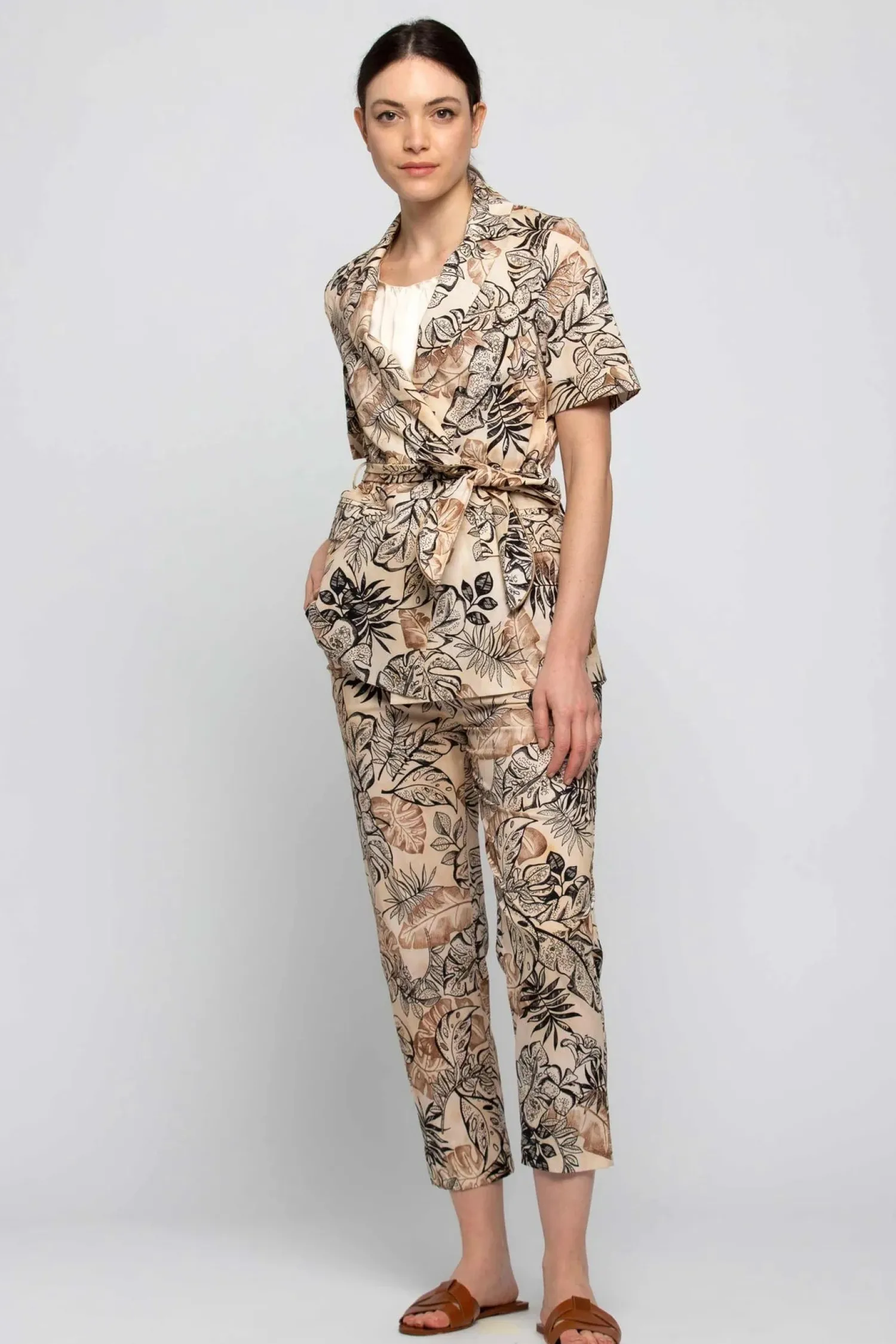 New Giacca a Maniche Corte con Fantasia / Donna Giacche