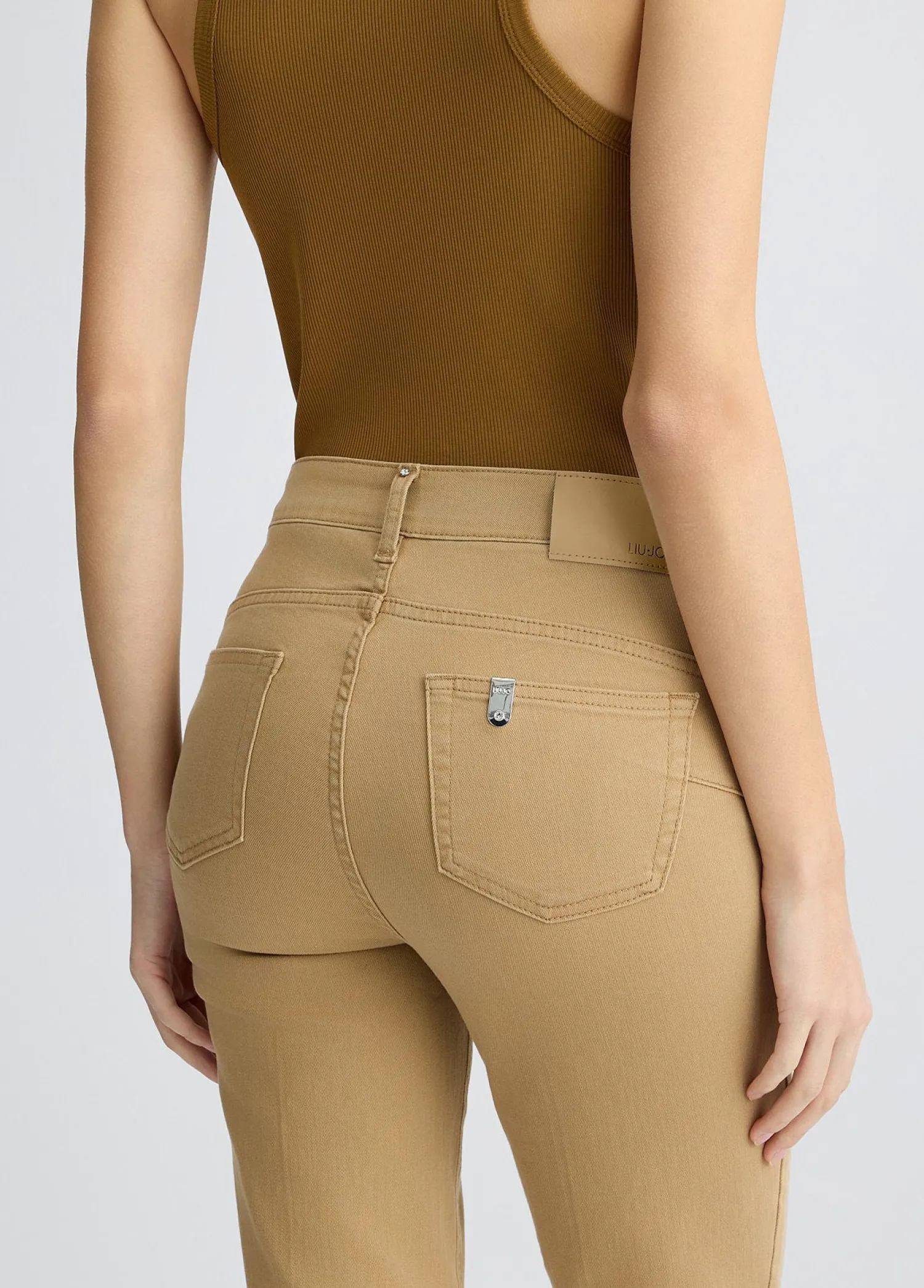 New Pantalone Bootcut a Vita Alta / Donna Pantaloni