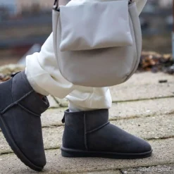 Hot Stivaletto Stinger Micro in Montone / Donna Stivali