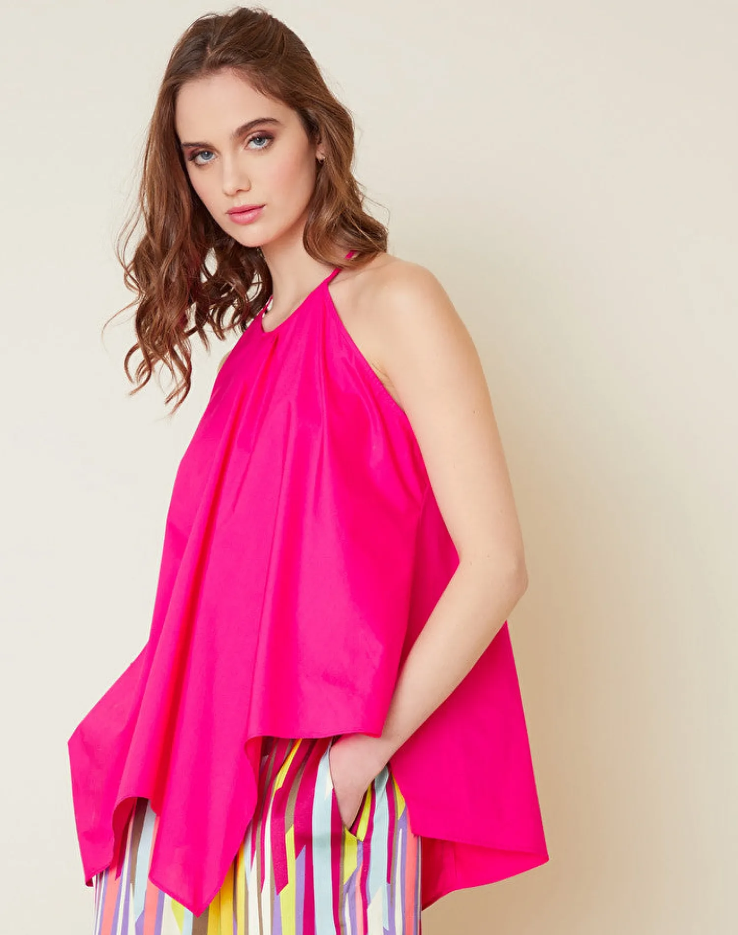 New Top Asimmetrico in Cotone / Donna Bluse