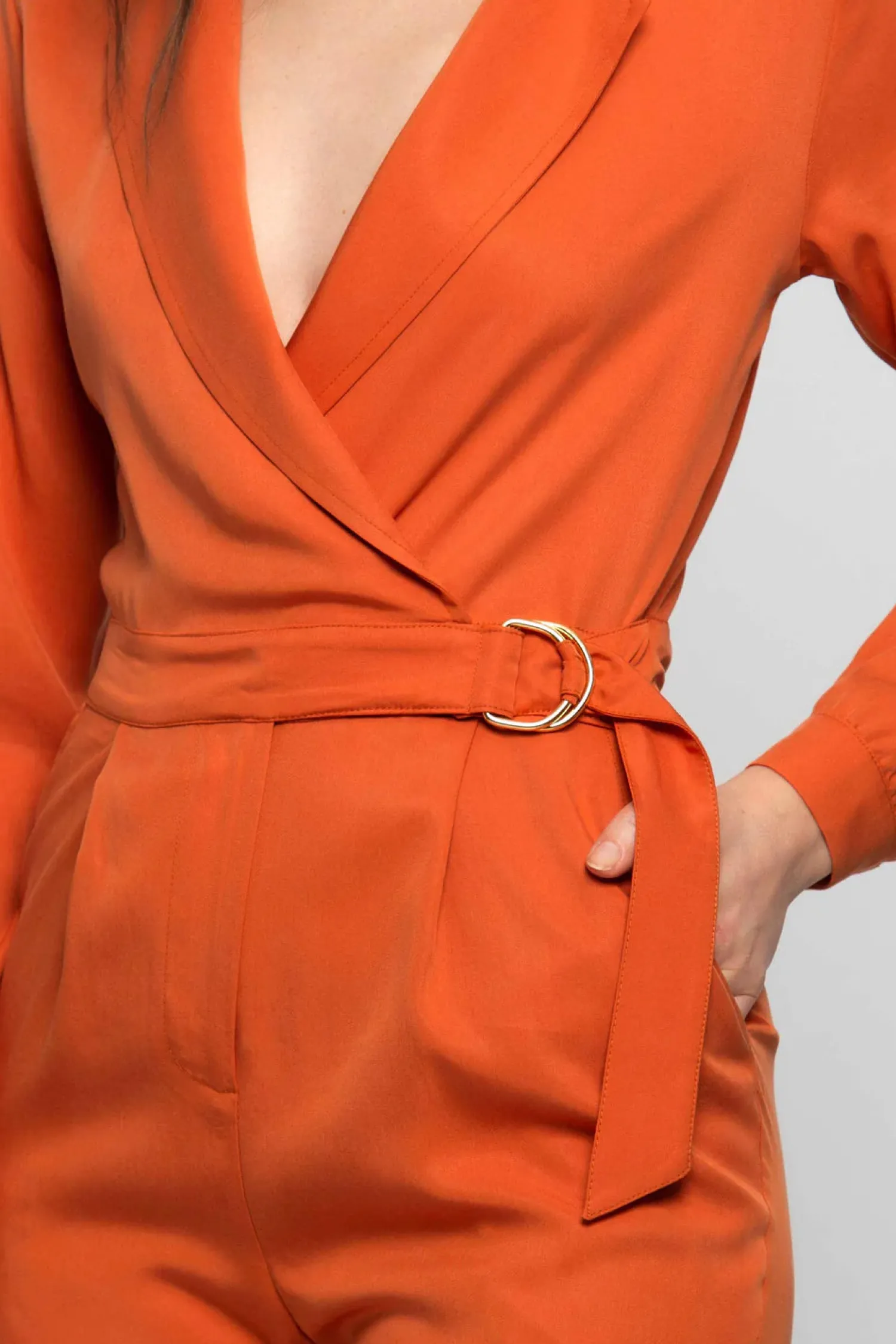 Discount Tuta con Rever e Cintura / Donna Abiti